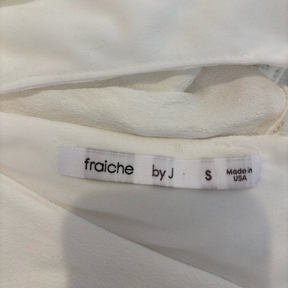 Fraiche by J short sleeved‎ romper.  Worn once for a bridal event! Size S. - Picture 3 of 3